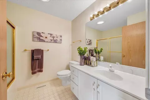 Bath - 2810 Waters Edge Dr, Penhook, VA 24137 photo 10 of 13