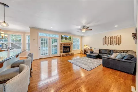 5177 Arrowhead Trl, Salem, VA 24153 photo 8