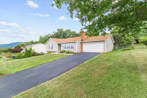 5145 Jonathan Ln, Roanoke, VA 24019
