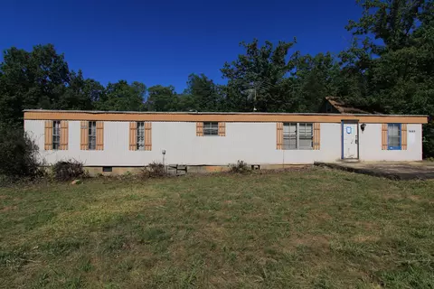 3685 Midway Rd, Gretna, VA 24557