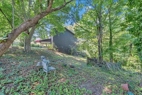 Exterior - 3067 Green Hill Dr, Salem, VA 24153 photo 10 of 14