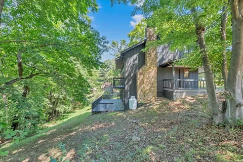 Exterior - 3067 Green Hill Dr, Salem, VA 24153 photo 8 of 14