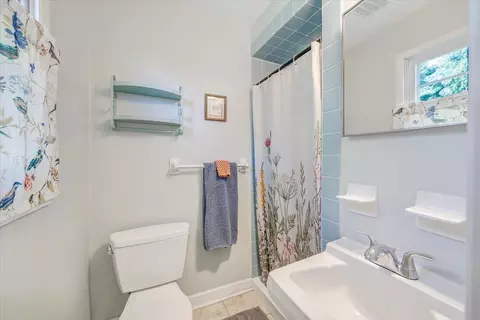 Bath - 3003 Northridge Rd, Hardy, VA 24101 photo 1 of 3