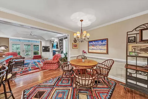 Dining - 2601 Cornwallis Ave SE, Roanoke, VA 24014 photo 1 of 1