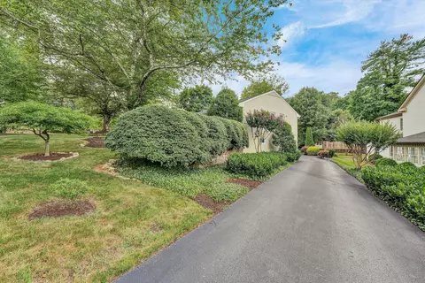 Exterior - 2601 Cornwallis Ave SE, Roanoke, VA 24014 photo 14 of 15