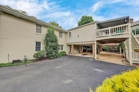 Exterior - 2601 Cornwallis Ave SE, Roanoke, VA 24014 photo 13 of 15