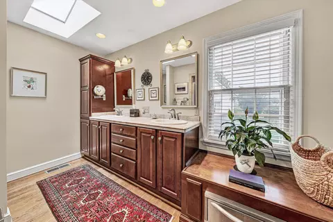 Bath - 2601 Cornwallis Ave SE, Roanoke, VA 24014 photo 2 of 5
