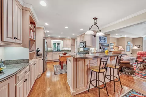 Kitchen - 2601 Cornwallis Ave SE, Roanoke, VA 24014 photo 2 of 6