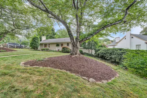 Exterior - 2601 Cornwallis Ave SE, Roanoke, VA 24014 photo 4 of 15