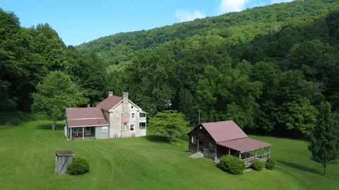 Exterior - 4407 Rich Patch Rd, Covington, VA 24426 photo 7 of 28