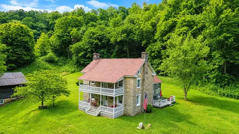 Exterior - 4407 Rich Patch Rd, Covington, VA 24426 photo 2 of 28