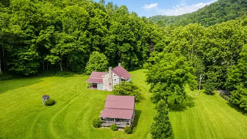 Exterior - 4407 Rich Patch Rd, Covington, VA 24426 photo 3 of 28