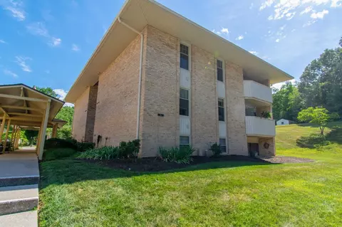 5260 Crossbow Cir UNIT 5D, Roanoke, VA 24018