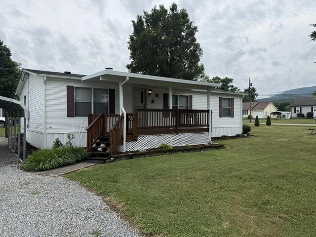 43 4th St, New Castle, VA 24127
