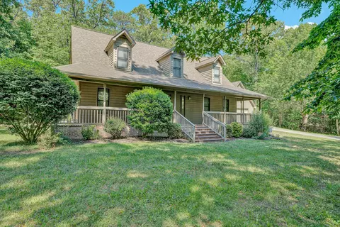 2013 Bear Creek Dr, Salem, VA 24153