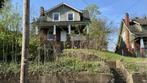 521 Riverland Rd SE, Roanoke, VA 24014