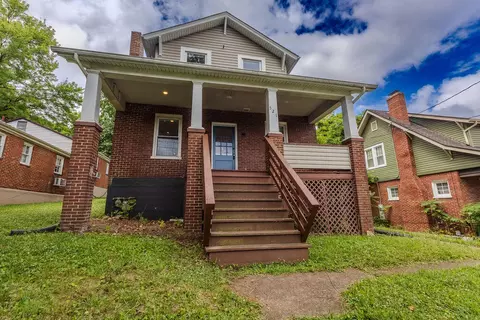 521 Riverland Rd SE, Roanoke, VA 24014