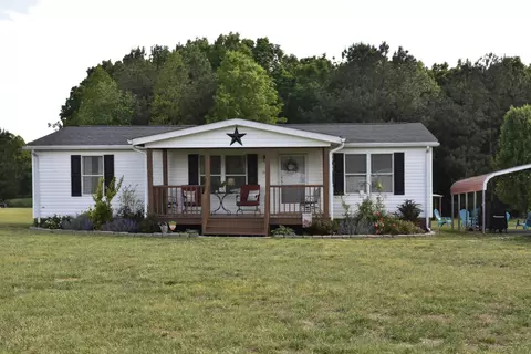 7725 Medical Center Rd, Axton, VA 24054