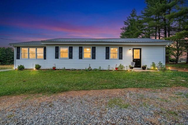 4228 Franklin St, Rocky Mount, VA 24151
