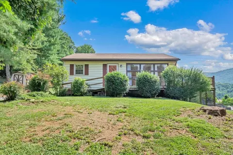 201 Long Ave, Covington, VA 24426 photo 3
