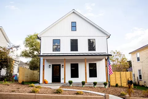 807 Grove St, Bedford, VA 24523