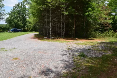 252 Reece Rd SW, Willis, VA 24380 photo 15