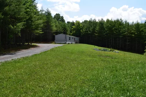 252 SW Reece Rd SW, Willis, VA 24380