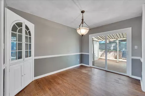 Dining - 866 Peyton St, Roanoke, VA 24019 photo 1 of 1