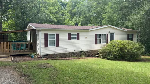 1140 Hayward Dr, Vinton, VA 24179