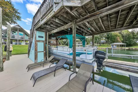 Exterior - 337 Emerald Pt, Penhook, VA 24137 photo 11 of 15