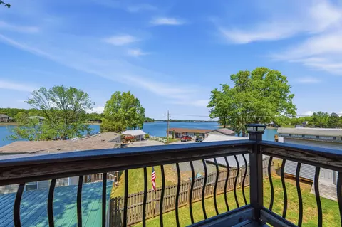 View/Area - 337 Emerald Pt, Penhook, VA 24137 photo 4 of 11