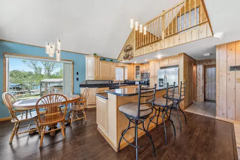 Kitchen - 337 Emerald Pt, Penhook, VA 24137 photo 4 of 5