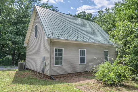 141 Chenault St, Buchanan, VA 24066 photo 40