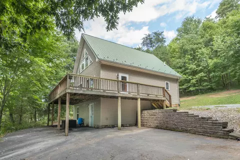 141 Chenault St, Buchanan, VA 24066 photo 35
