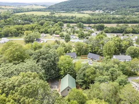 141 Chenault St, Buchanan, VA 24066 photo 41