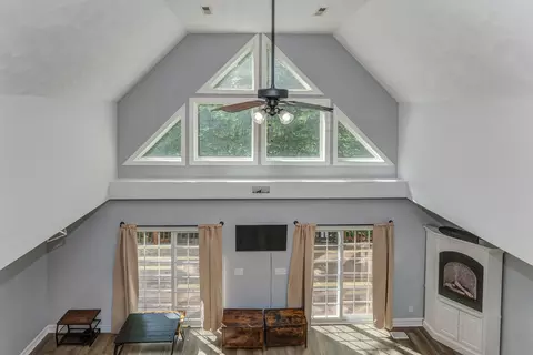141 Chenault St, Buchanan, VA 24066 photo 7