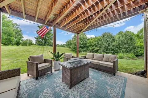 Exterior - 1138 Fallview Dr, Vinton, VA 24179 photo 4 of 10