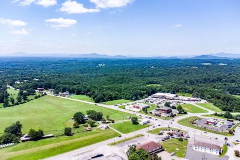 15093 B Moneta Rd, Moneta, VA 24121