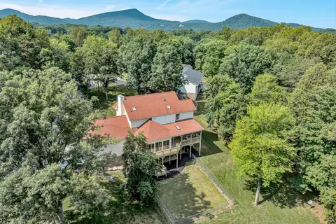 View/Area - 419 Willowood Dr, Vinton, VA 24179 photo 5 of 8