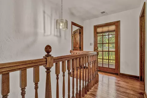Entry Way - 419 Willowood Dr, Vinton, VA 24179 photo 2 of 3