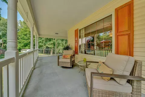 Exterior - 419 Willowood Dr, Vinton, VA 24179 photo 2 of 20