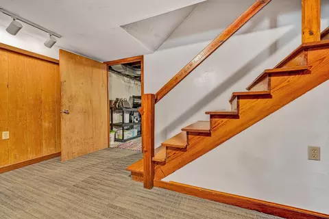 Entry Way - 313 E Madison Ave, Vinton, VA 24179 photo 2 of 2
