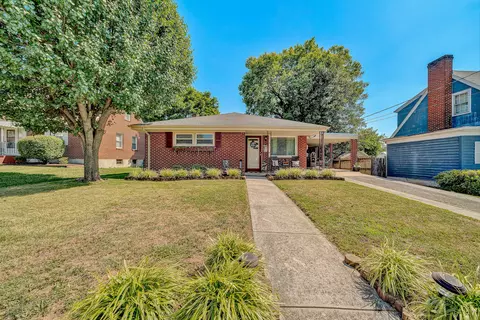 Exterior - 313 E Madison Ave, Vinton, VA 24179 photo 2 of 8