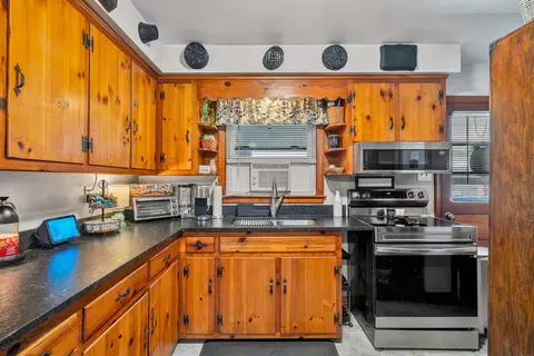 Kitchen - 313 E Madison Ave, Vinton, VA 24179 photo 1 of 2