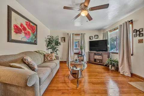 Living - 313 E Madison Ave, Vinton, VA 24179 photo 1 of 2