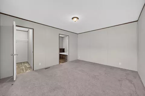 2864 Yorkshire Dr, Sandy Level, VA 24161 photo 13