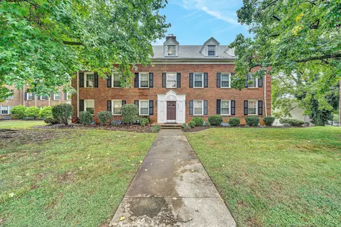 2415 Longview Ave SW #2, Roanoke, VA 24014