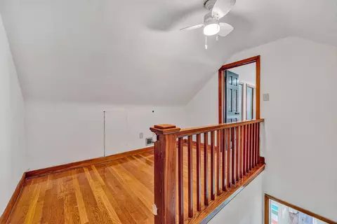 Entry Way - 2425 Edinburgh Dr NW, Roanoke, VA 24012 photo 1 of 3