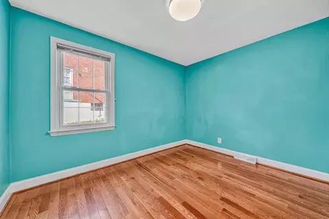 Bedroom - 2425 Edinburgh Dr NW, Roanoke, VA 24012 photo 1 of 7