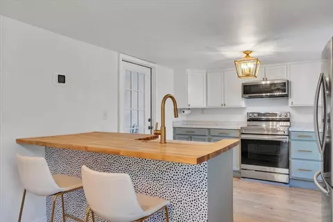Kitchen - 197 Bridge St N, Buchanan, VA 24066 photo 1 of 4